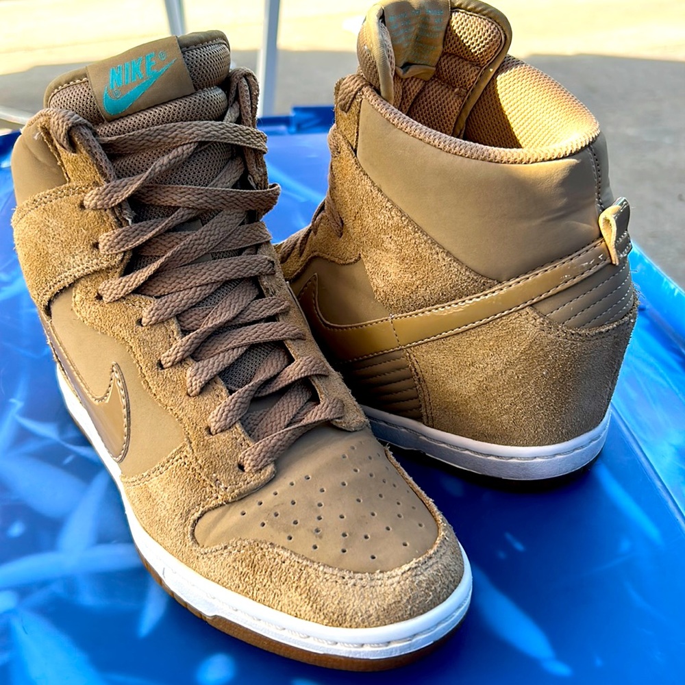 NIKE DUNK SKY HI WEDGE DESERT CAMO WOMEN SHOES SIZE 9